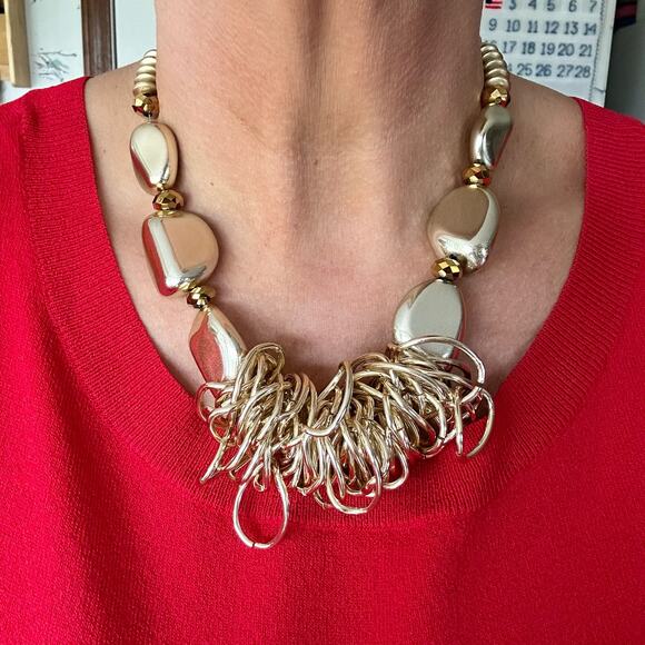 BOGO FREE STATEMENT AURA SCATTER NECKLACE GOLD - Picture 3 of 8